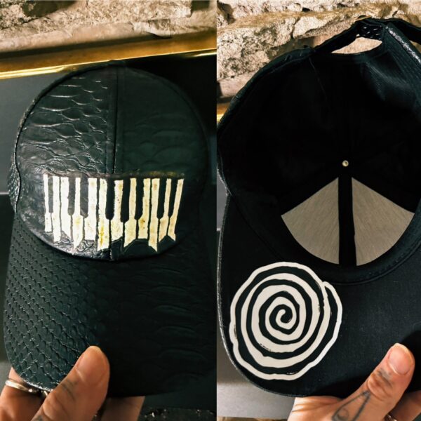 Phantom Hat in matte black
