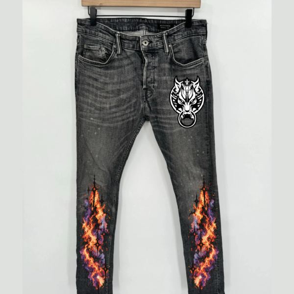 Final Fantasy Jeans Size 30-32 Distressed 1:1